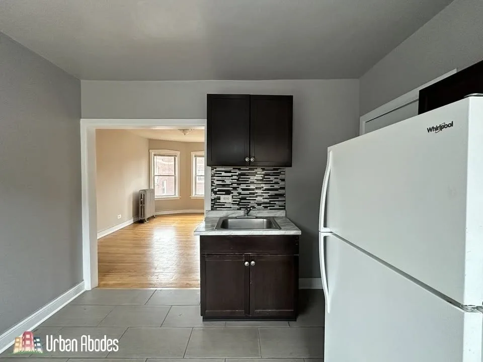 1 Bed 1 Bath Apartment image indicator(4)