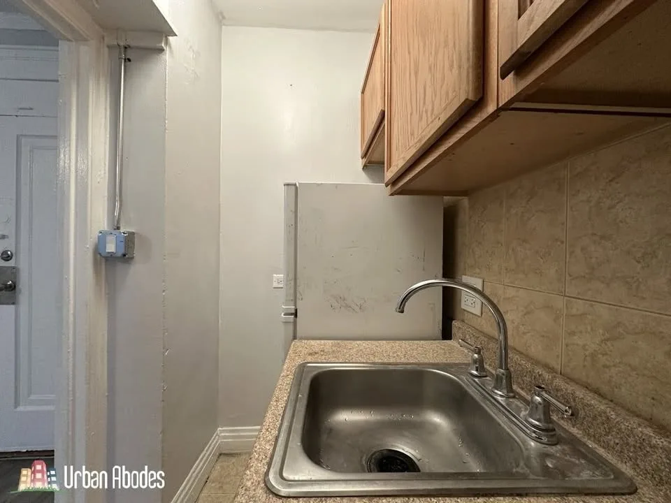 1 Bed 1 Bath Apartment image indicator(4)
