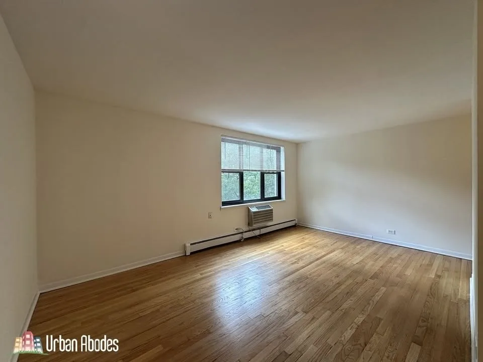 1 Bed 1 Bath Apartment image indicator(6)