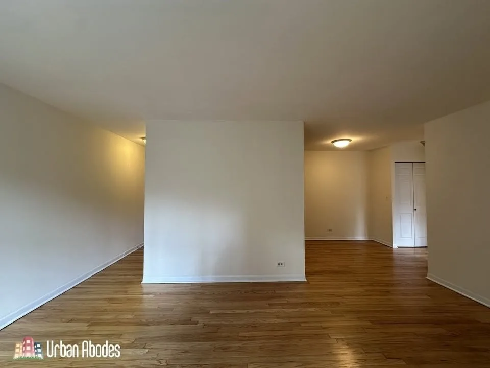 1 Bed 1 Bath Apartment image indicator(8)