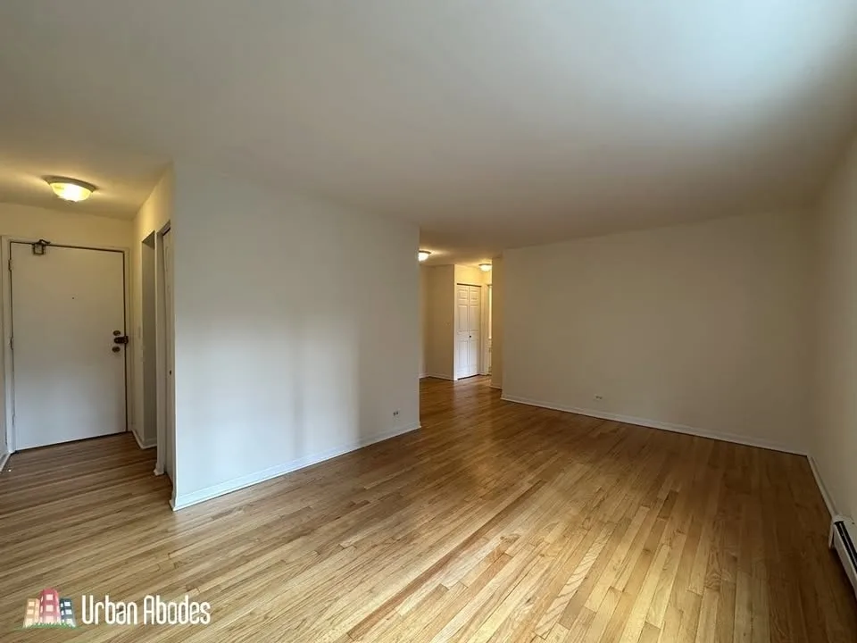 1 Bed 1 Bath Apartment image indicator(9)