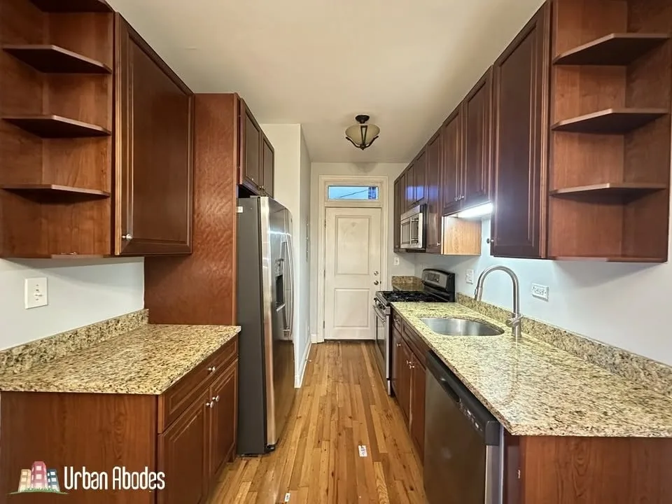 1 Bed 1 Bath Apartment image indicator(2)