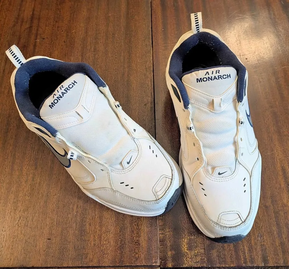 Size 9.5W - Nike Air Monarch IV - White/Navy - Needs Laces