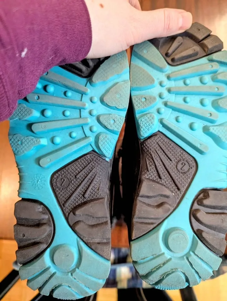 Size 2 - Kamik Kids' Winter Boots (White/Black/Blue) image indicator(5)