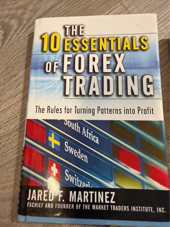 Lot of 3 books image indicator(2)