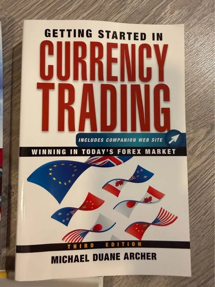 Lot of 3 books image indicator(3)