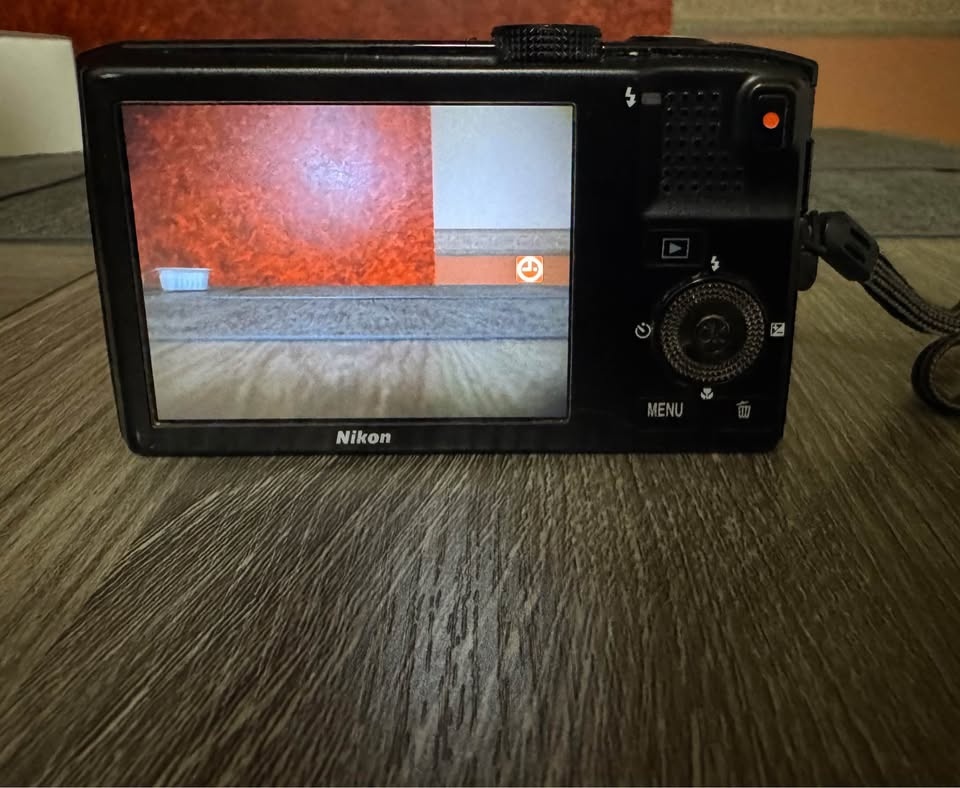 Digital Camera Nikon Coolpix s8100 - photo 3