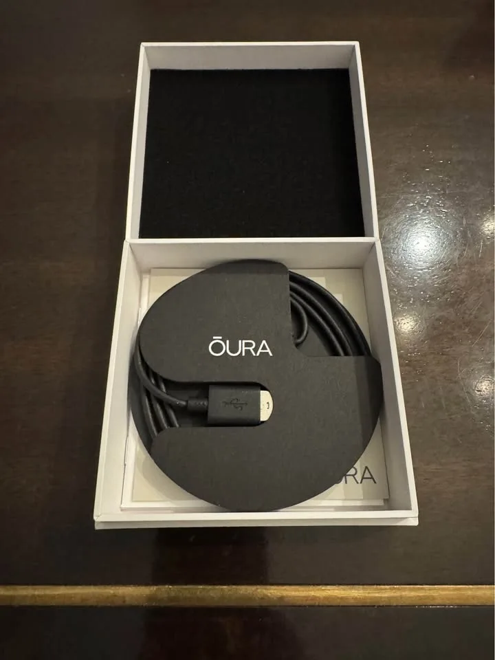 Oura ring 3 - size 7 image indicator(3)