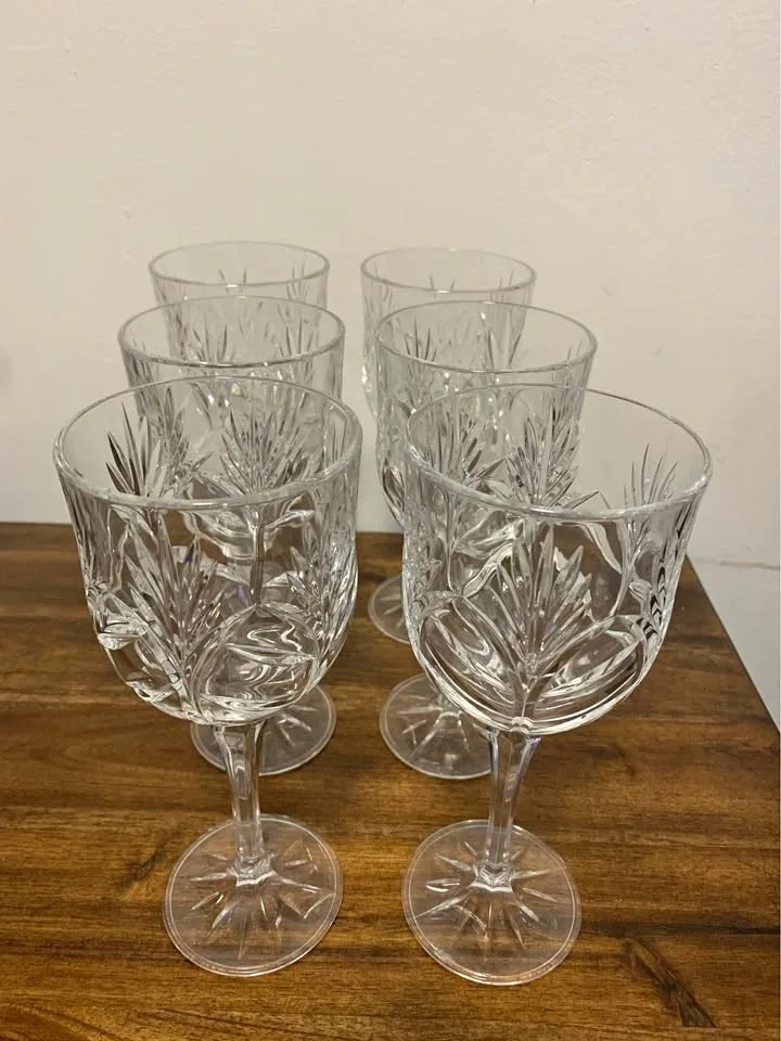 Set of 6 Crystal Wine Glasses