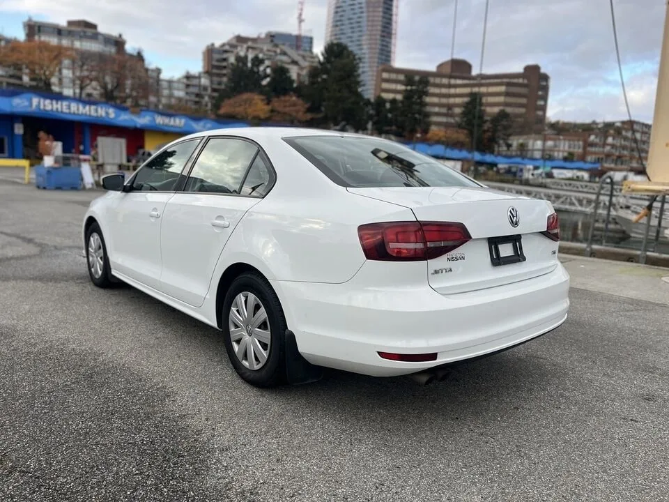 2017 Volkswagen Jetta image indicator(4)