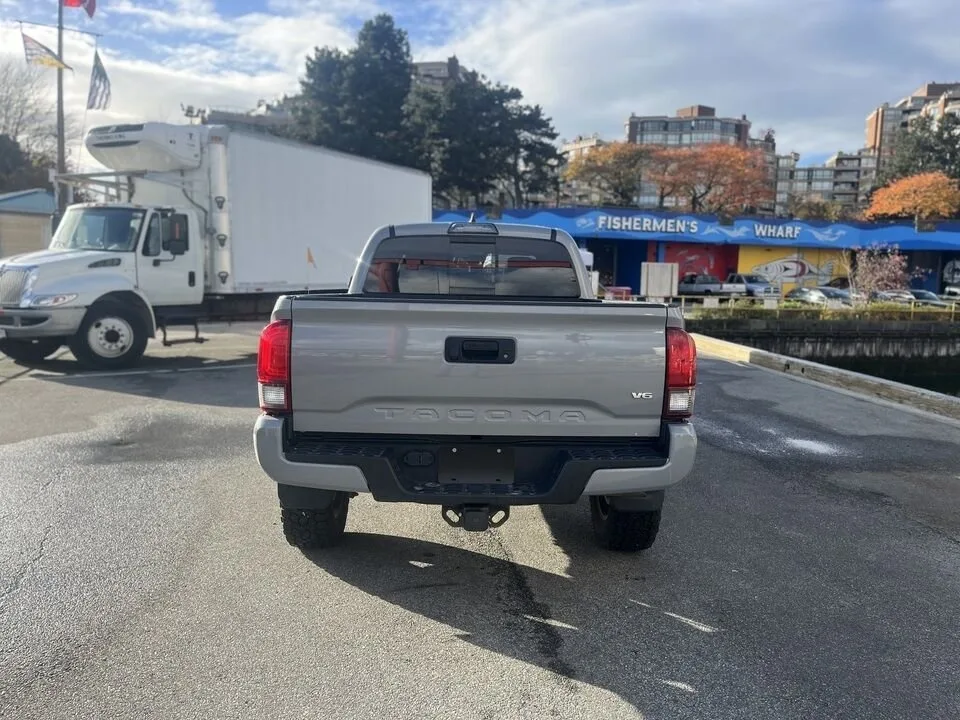2019 Toyota Tacoma image indicator(5)