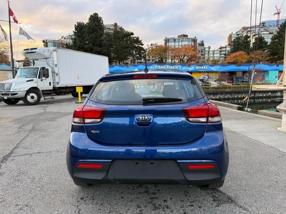 2019 Kia Rio Hatchback image indicator(6)