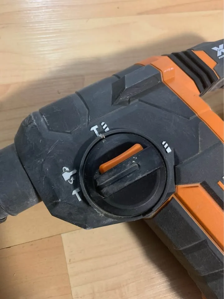 RIDGID 18V Brushless SDS-Plus Rotary Hammer (Octane) image indicator(4)