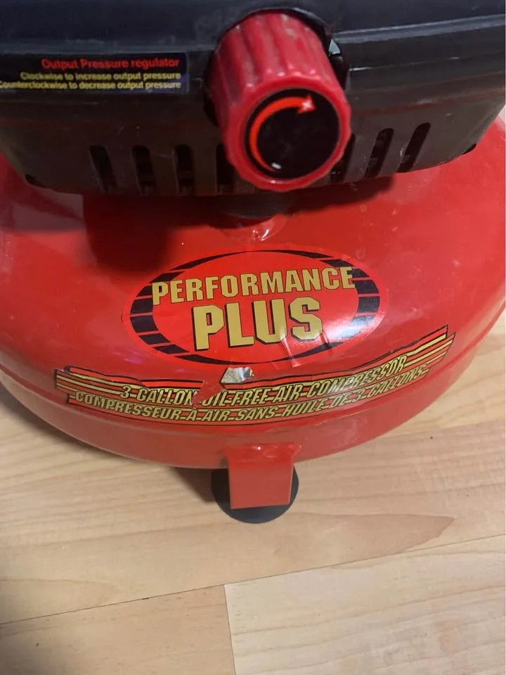 King Canada 3-Gallon Air Compressor – Oil-Free – 100 PSI image indicator(3)