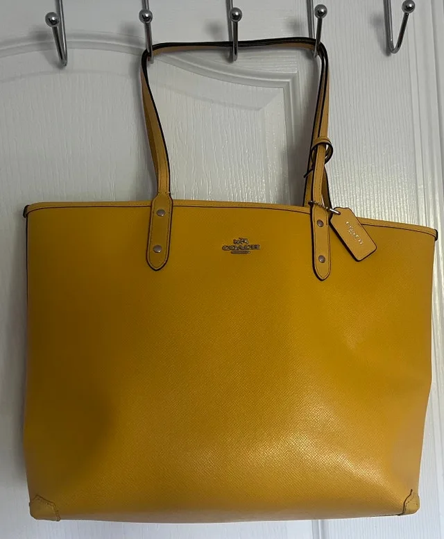 Authentic Coach bag with 2 extra items