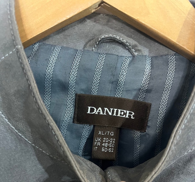 Danier leather jacket - photo 4