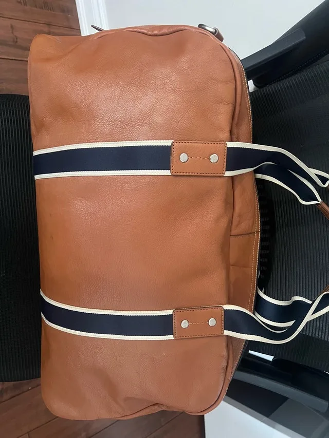 Stunning Authentic COACH Boston HandbagBrown x Navy x White Leat image indicator(3)