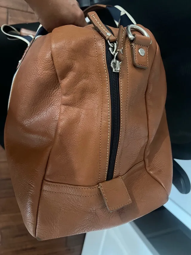 Stunning Authentic COACH Boston HandbagBrown x Navy x White Leat image indicator(5)