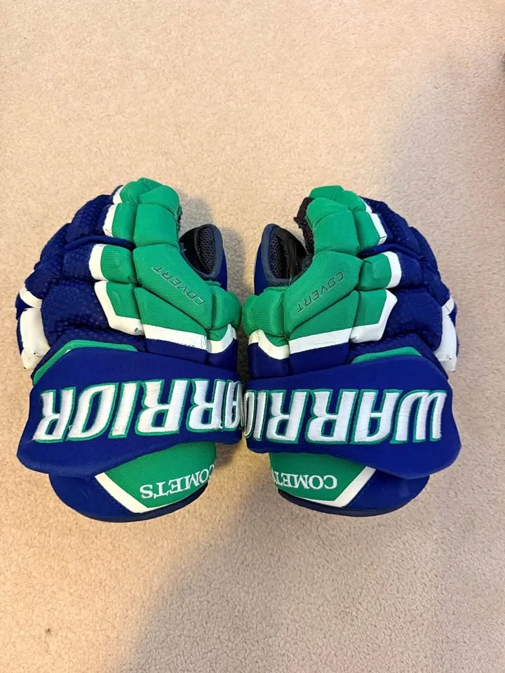 Warrior QRL Hockey Gloves