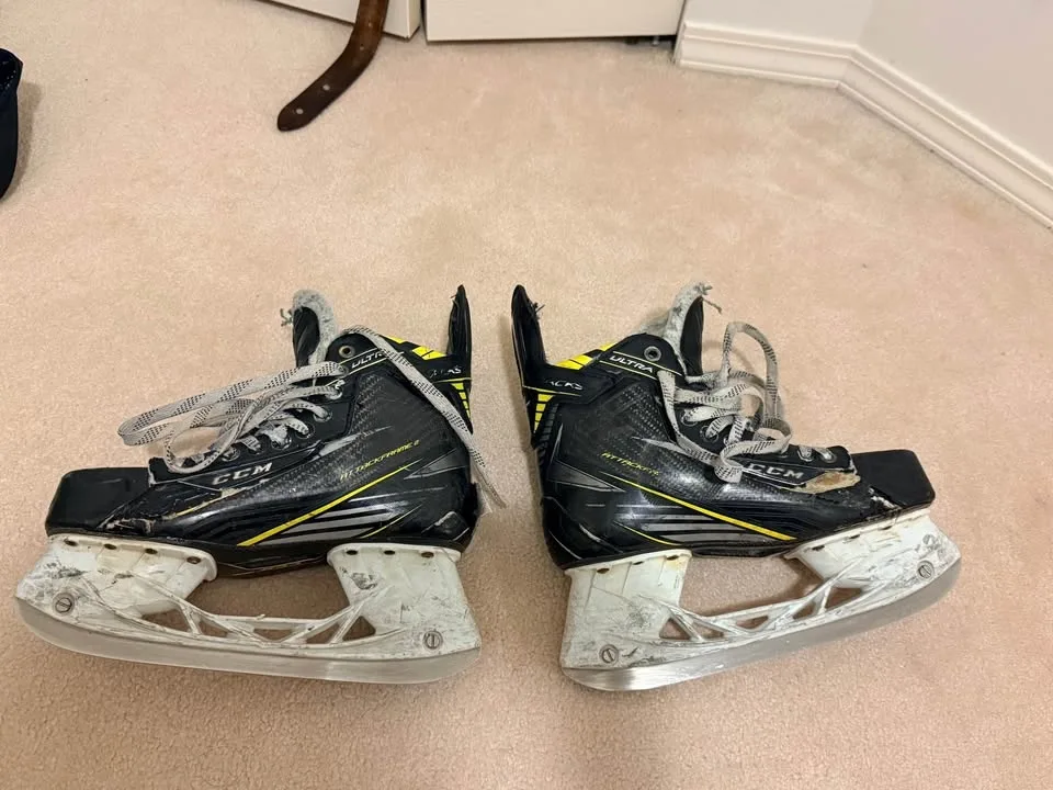 Hockey Skates CCM ULTRA TACKS Size 7D image indicator(3)