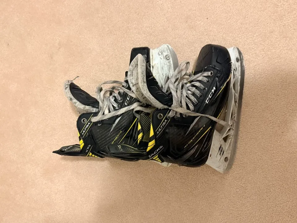 Hockey Skates CCM ULTRA TACKS Size 7D image indicator(5)