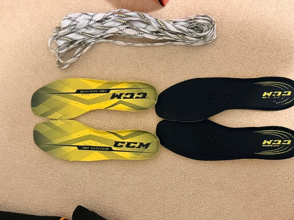 Hockey Skates CCM ULTRA TACKS Size 7D image indicator(8)