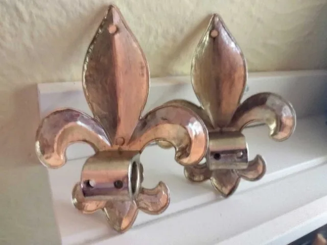 Fleur des lis Curtain rod ends image indicator(2)