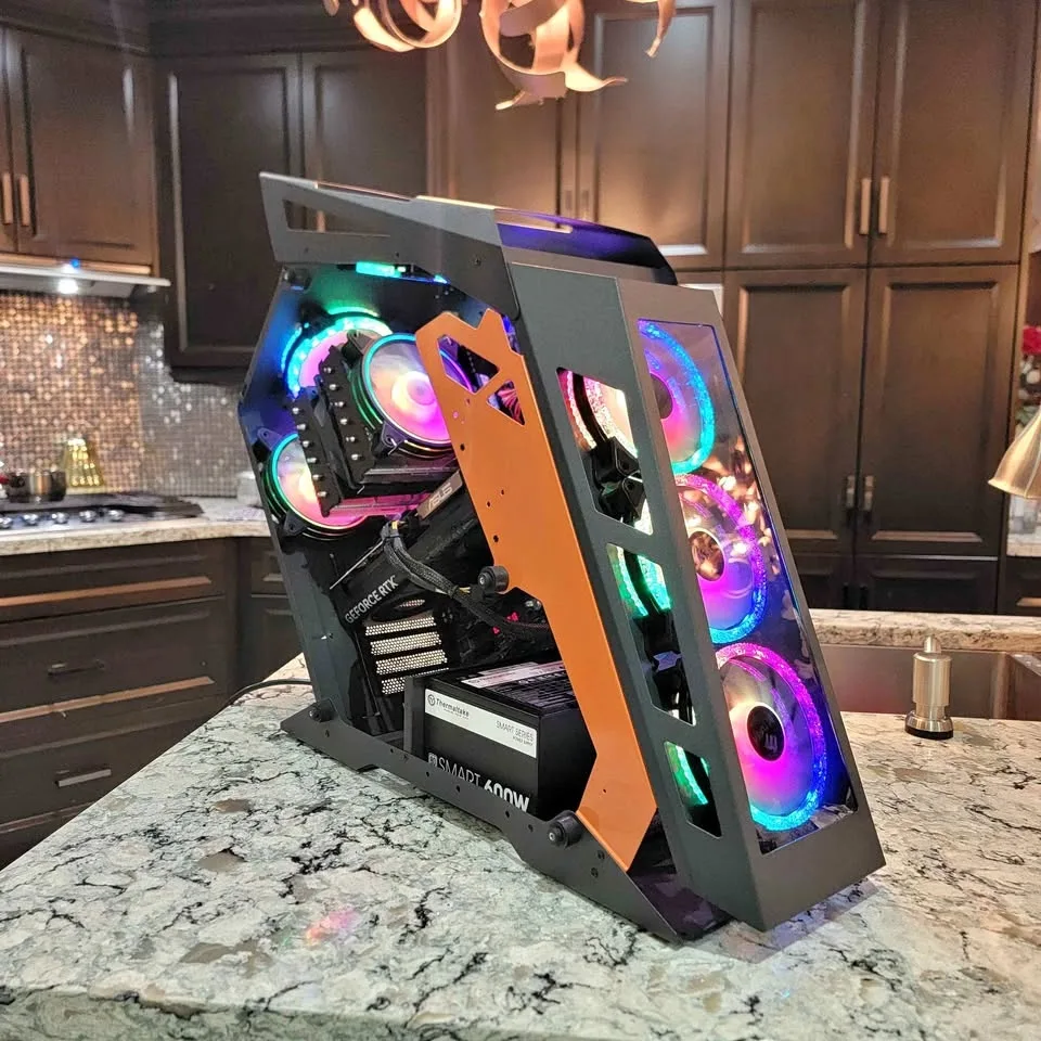 CUSTOM GAMING PC : Ryzen 7 5700x / RTX 5060 / 32GB RAM / WIFi