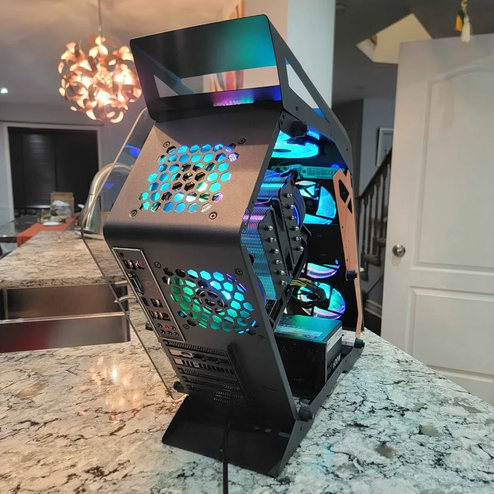 CUSTOM GAMING PC : Ryzen 7 5700x / RTX 5060 / 32GB RAM / WIFi image indicator(7)