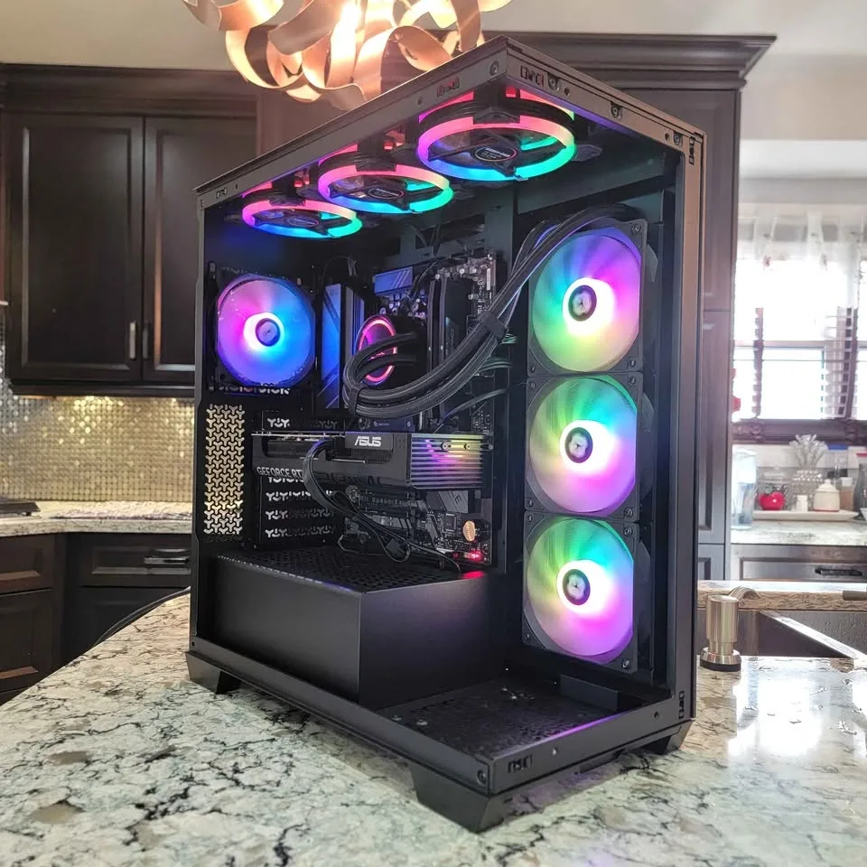 CUSTOM GAMING PC : Ryzen 7 7700x / RTX 5060 / 32GB RAM DDR5 image indicator(4)