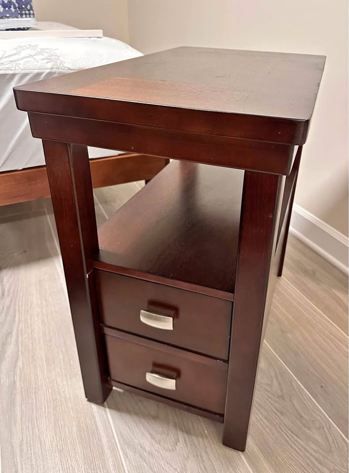 Hatsuko End Table by Ashley Furniture