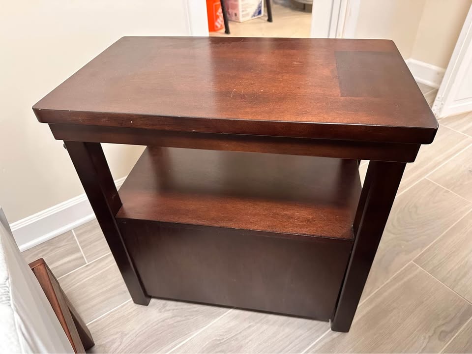 Hatsuko End Table by Ashley Furniture - photo 4