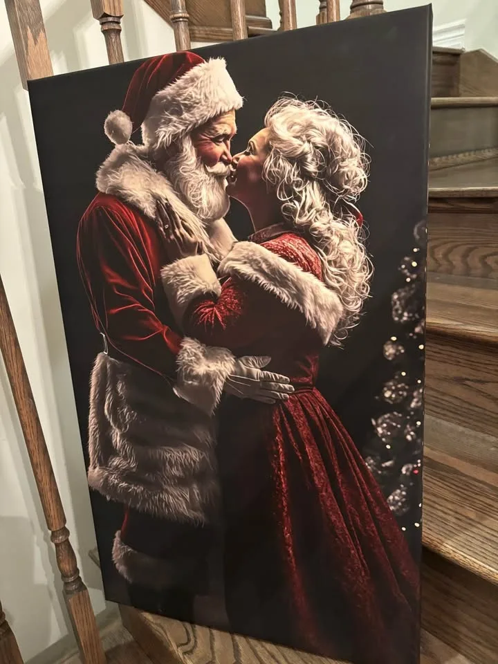 Santa & Mrs.Claus Canvas -Ready To Hang Wall Art image indicator(3)