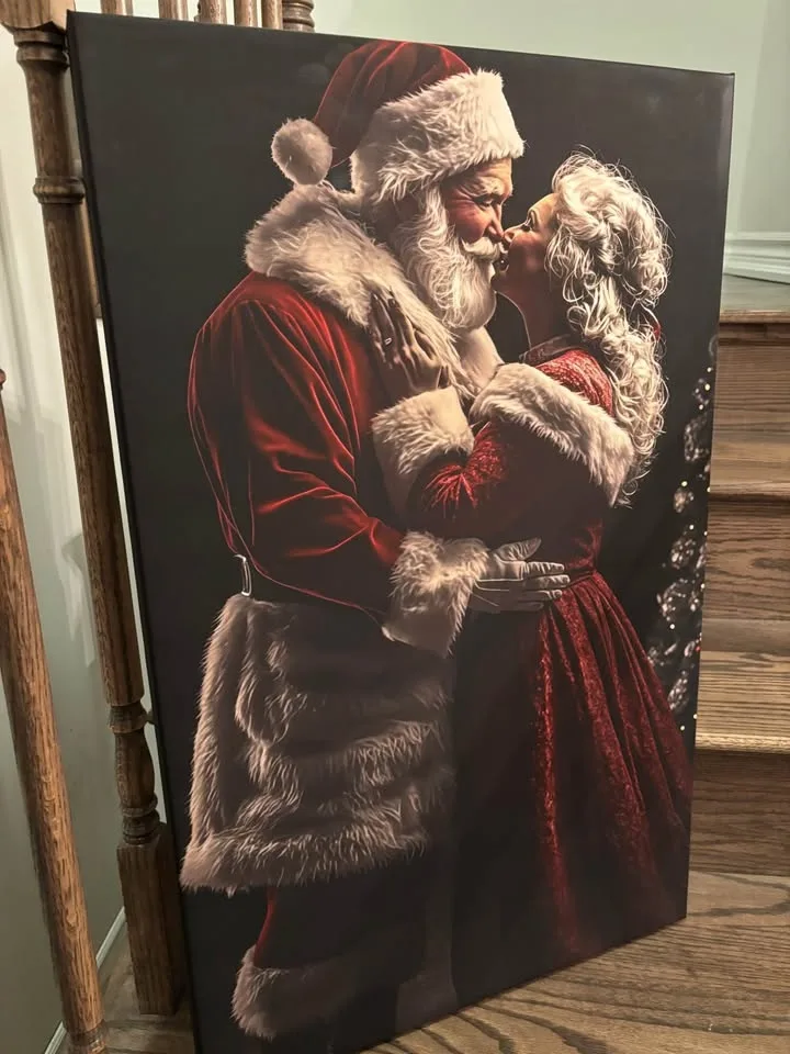 Santa & Mrs.Claus Canvas -Ready To Hang Wall Art image indicator(5)