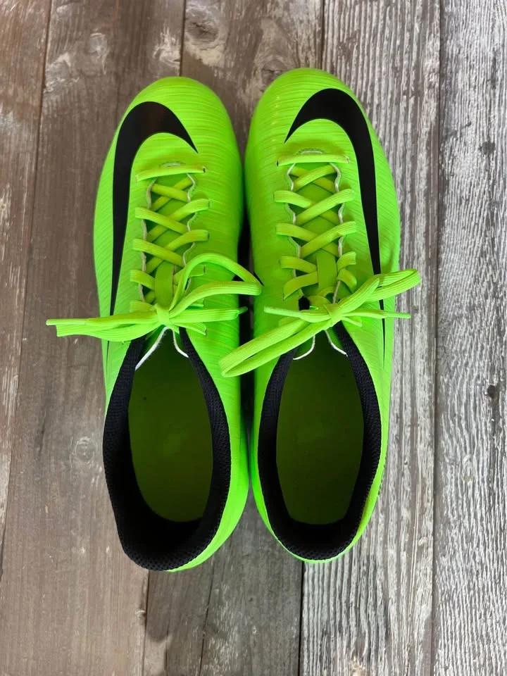 Nike Mercurial Soccer cleats image indicator(5)