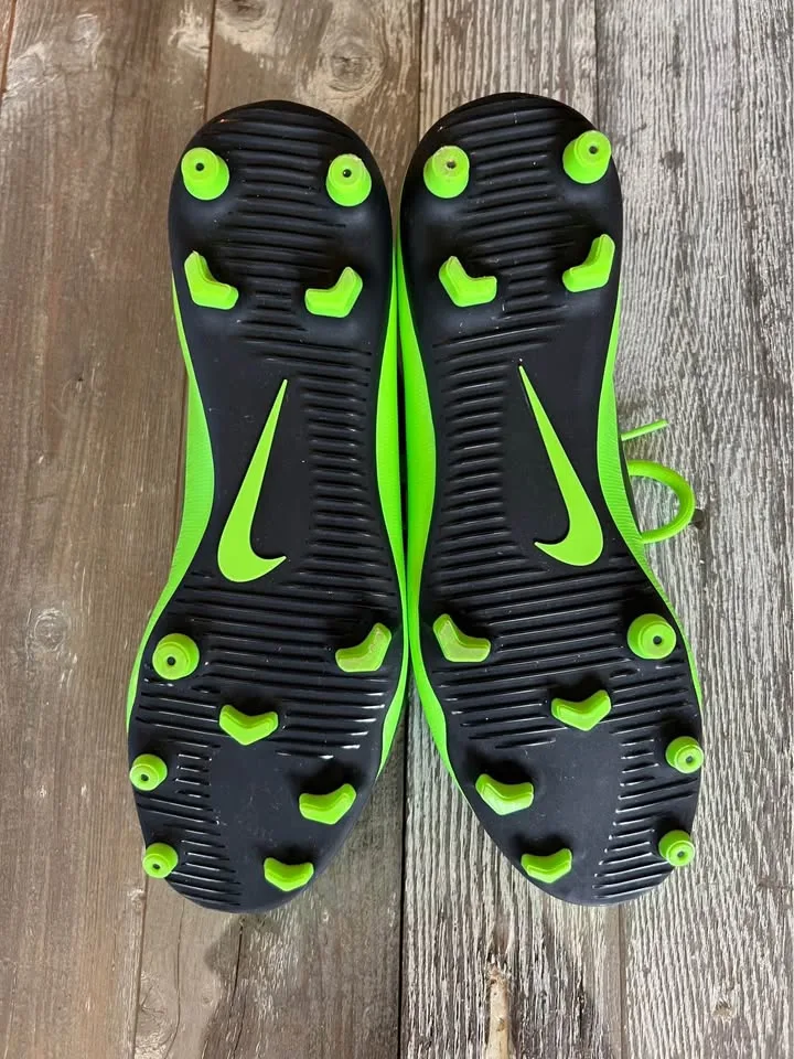 Nike Mercurial Soccer cleats image indicator(7)