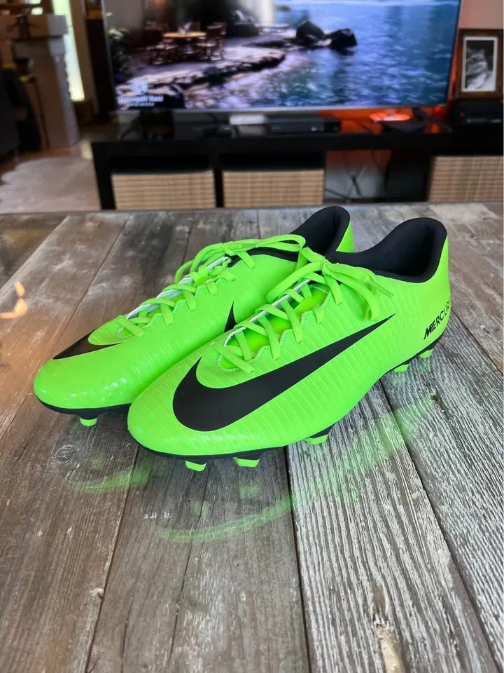 Nike Mercurial Soccer cleats image indicator(10)