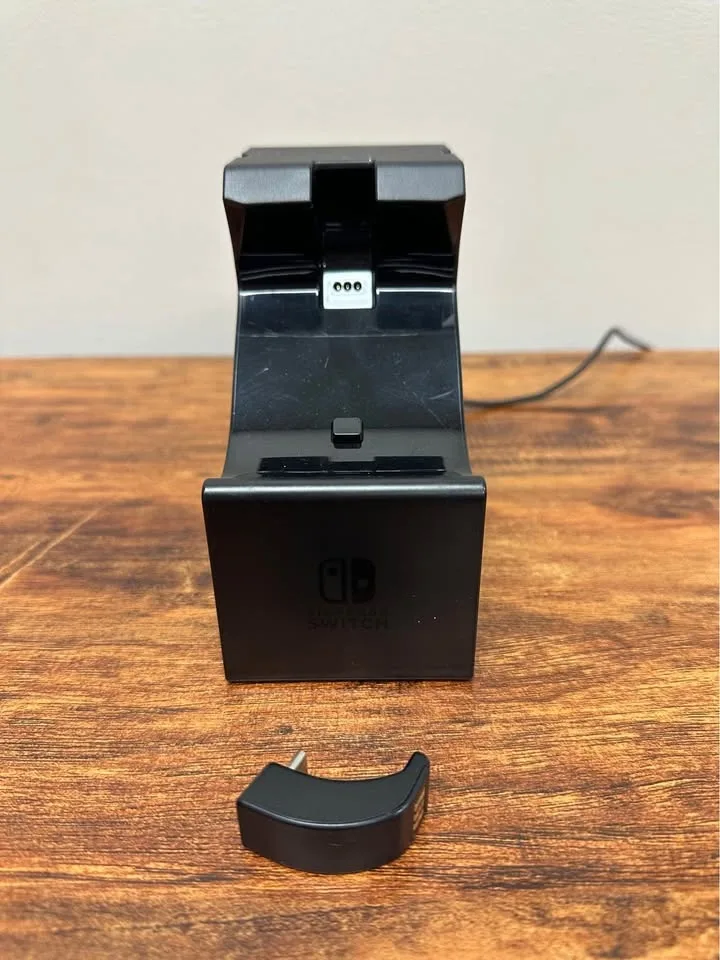 Nintendo Switch Joy Con & Pro Controller Charging Dock image indicator(5)