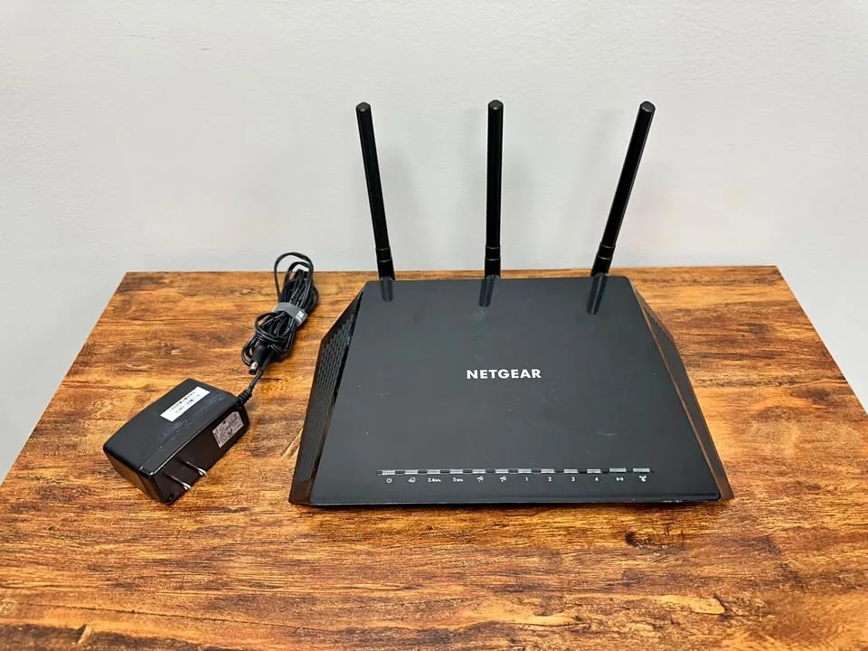 NETGEAR AC1750 Smart WiFi Router R6400v1