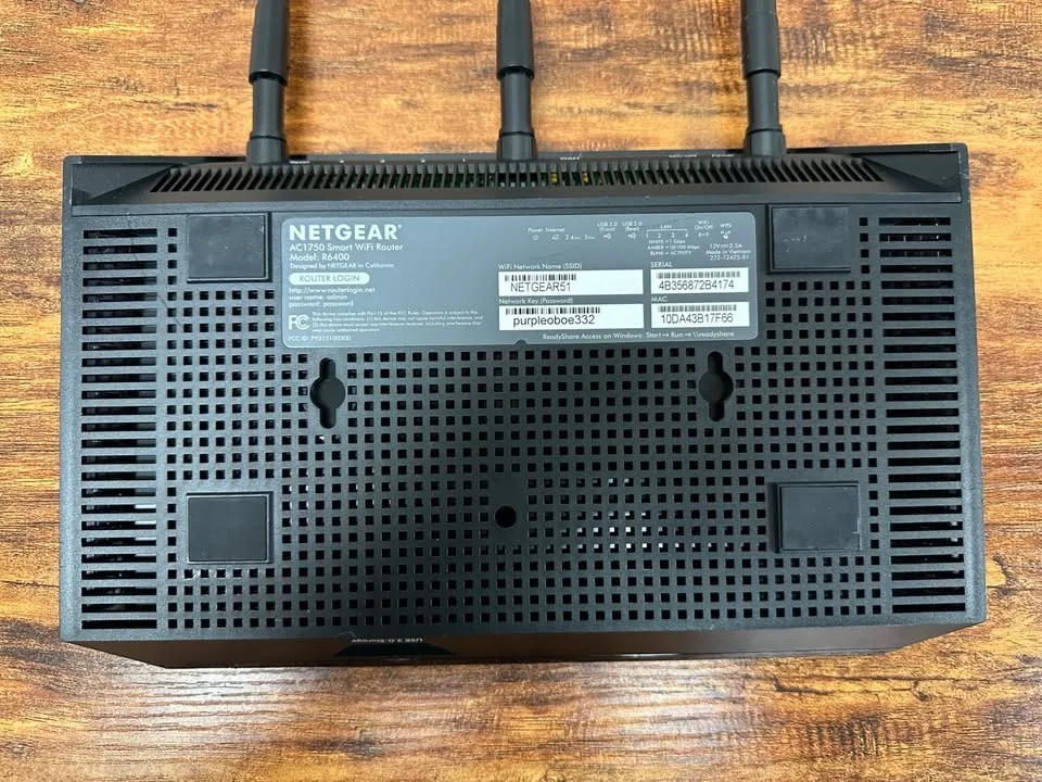 NETGEAR AC1750 Smart WiFi Router R6400v1 image indicator(8)