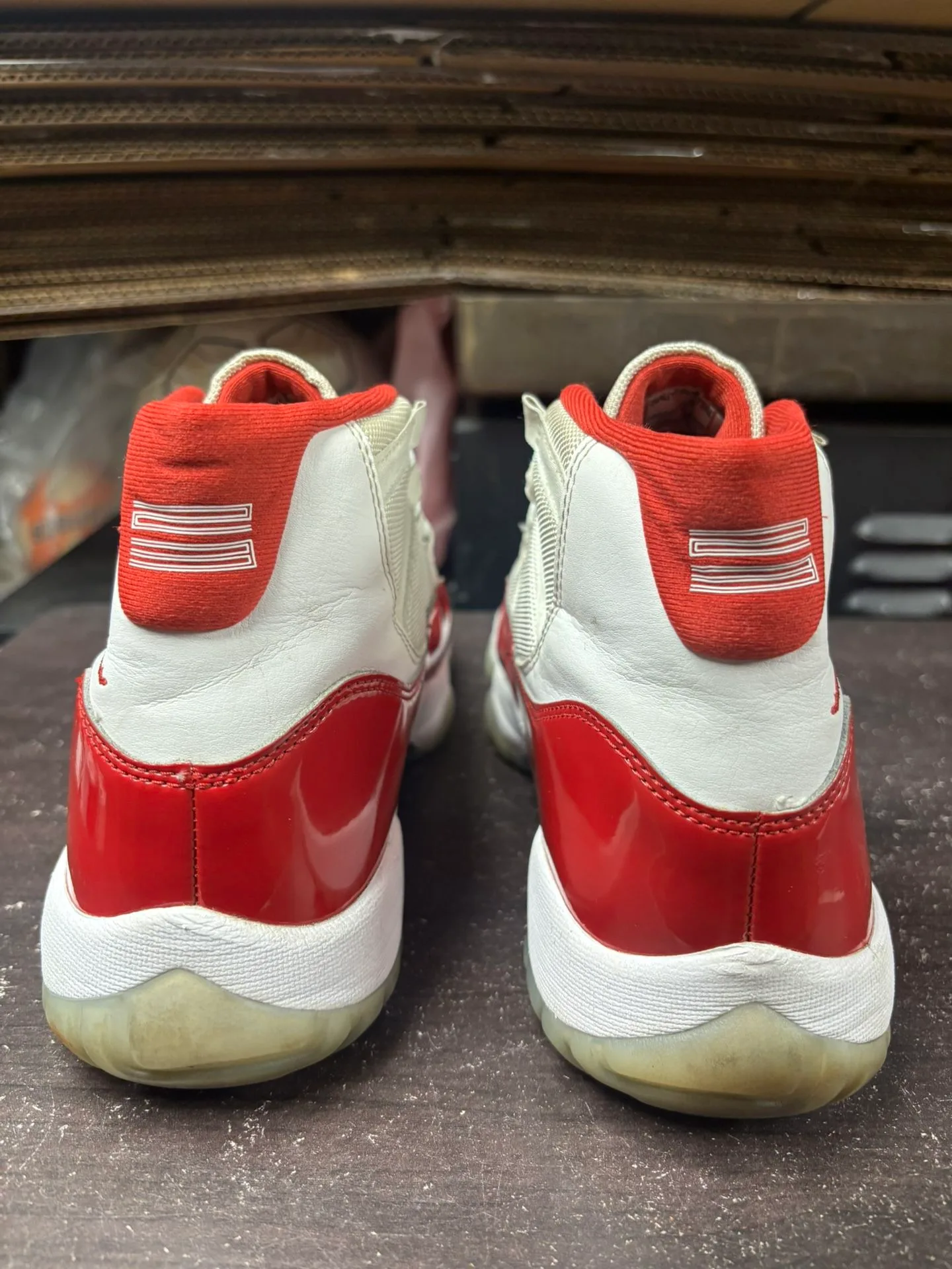 Air Jordan 11 Cherry image indicator(4)