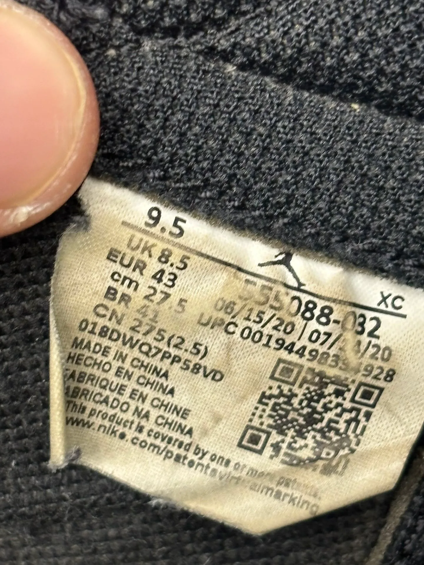 Air Jordan 1 High Black Metallic Gold image indicator(6)