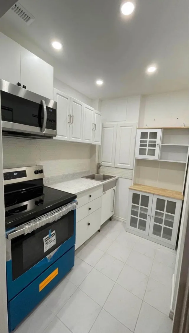 Basement apartment for rent image indicator(2)