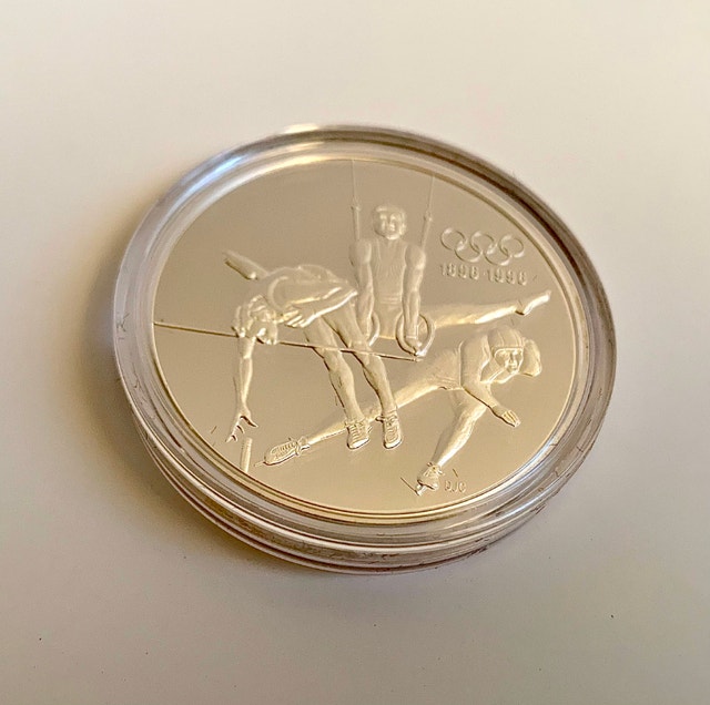 1996 Olympic 1.2 OZ Silver coin - photo 2