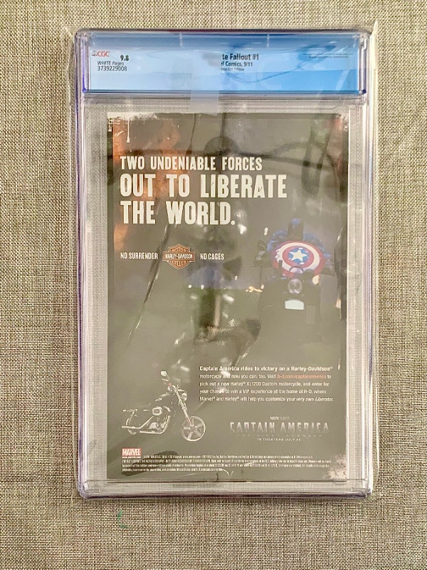 Ultimate Fallout 1 CGC 9.8 Miles Morales Comic - photo 2