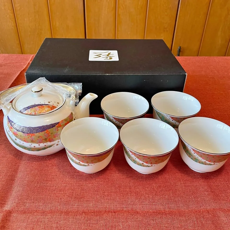 NEW✨Japanese White&Multicolor Tea Set