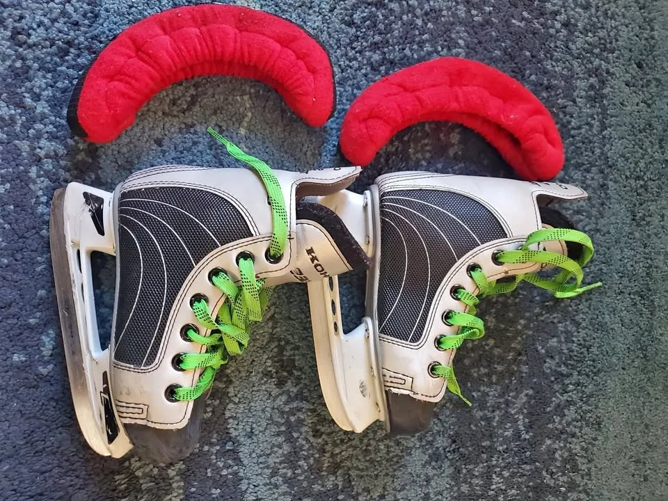 Koho ice skates size 12J