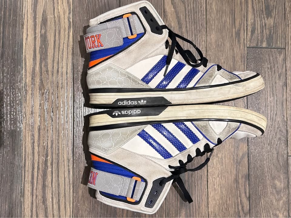 New York Knicks Addidas high tops used Size 12 - photo 4