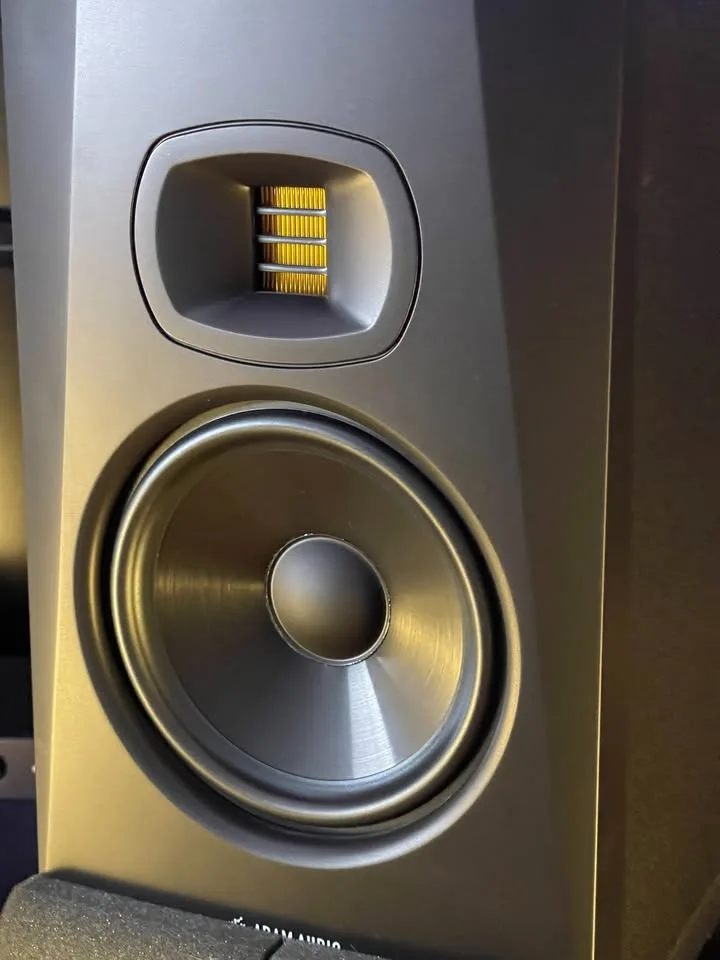 ADAM Audio T7V - 7" Active Studio Monitors (Pair) image indicator(7)