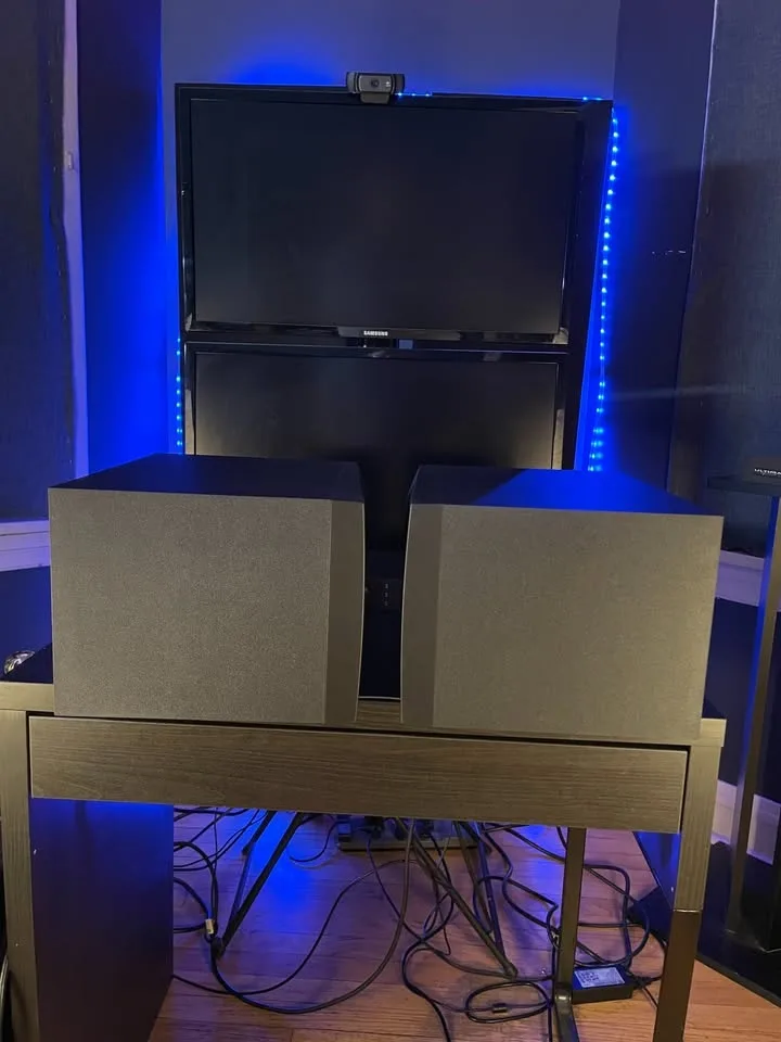 ADAM Audio T7V - 7" Active Studio Monitors (Pair) image indicator(9)